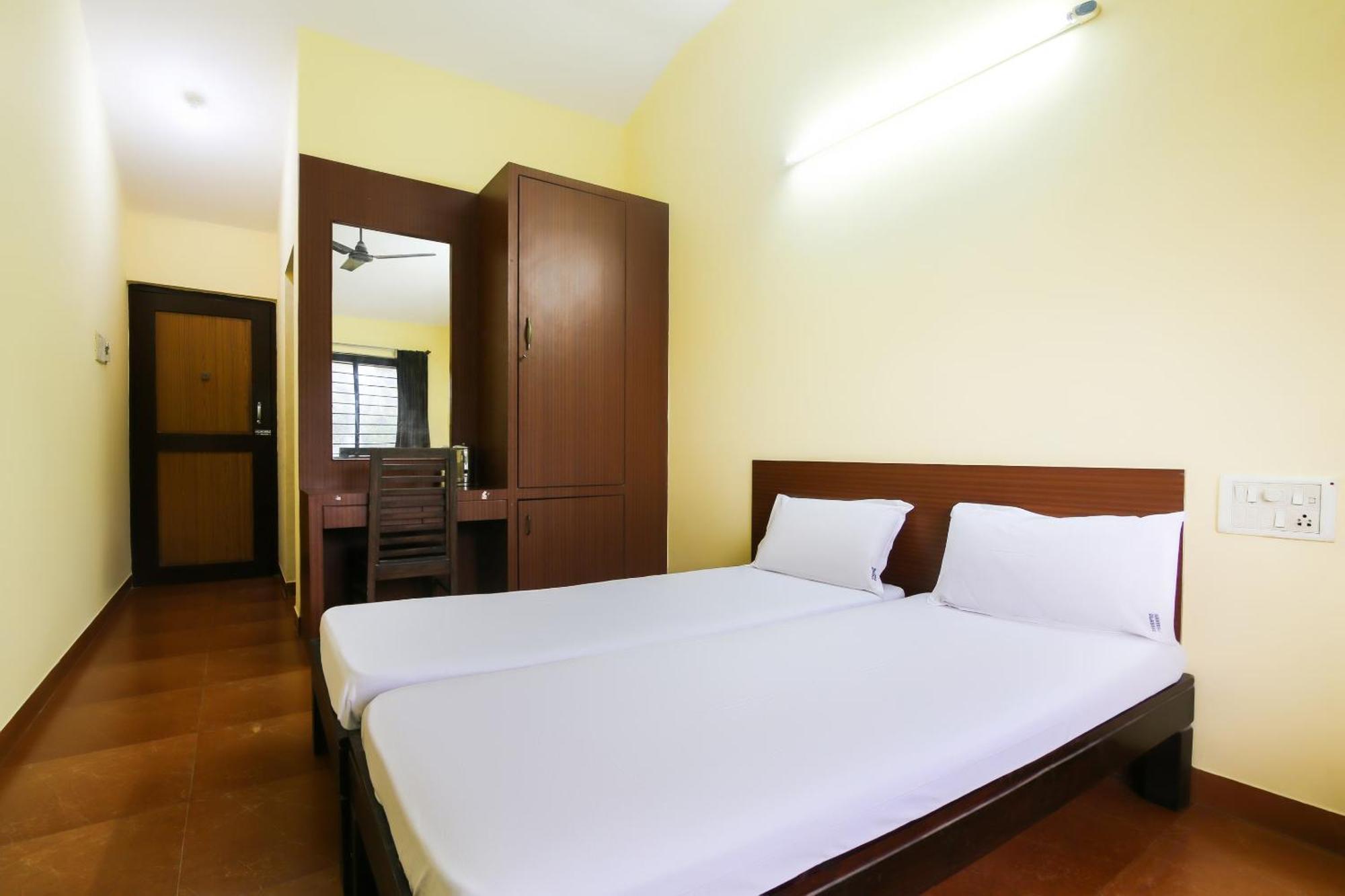 Hotel O Raviraj Classic Cana Εξωτερικό φωτογραφία